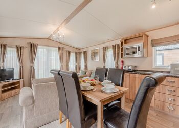 Foxglove 5 Platinum - Pen-y-Garth Lodges, Bala,