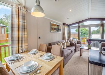 Foxglove 4 Platinum - Pen-y-Garth Lodges, Bala,