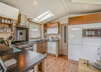 Foxglove 4 Platinum - Pen-y-Garth Lodges, Bala,