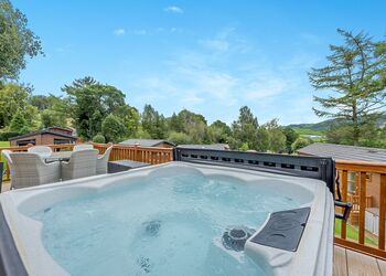 Foxglove 6 Platinum - Pen-y-Garth Lodges, Bala,