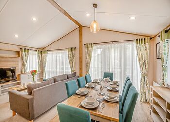 Berwyn Retreat - Pen-y-Garth Lodges, Bala,