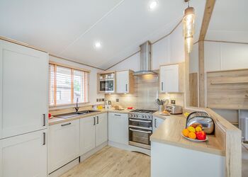 Berwyn Retreat - Pen-y-Garth Lodges, Bala,