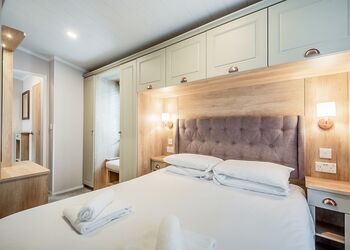 Aran Retreat - Pen-y-Garth Lodges, Bala,