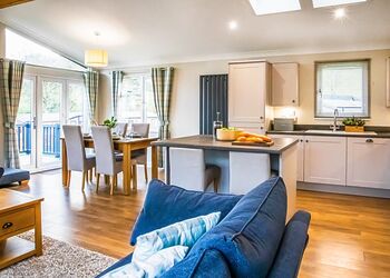 Yr Arenig - Pen-y-Garth Lodges, Bala,