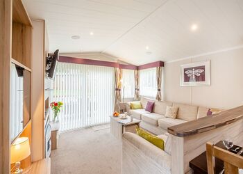 Foxglove 4 Moselle Pet - Pen-y-Garth Lodges, Bala, Gwynedd