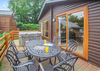Foxglove 6 Pet - Pen-y-Garth Lodges, Bala, Gwynedd