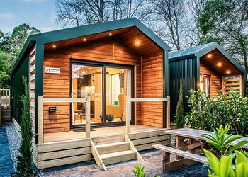 Saltbox Barn Lodges - Pen-y-Garth Lodges, Bala,