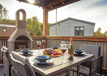 Tryweryn - Pen-y-Garth Lodges, Bala,