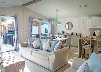 Tryweryn - Pen-y-Garth Lodges, Bala,