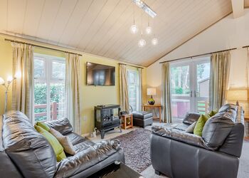 Foxglove 4 - Pen-y-Garth Lodges, Bala,