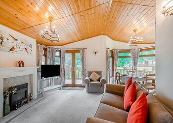 Foxglove 4 - Pen-y-Garth Lodges, Bala,