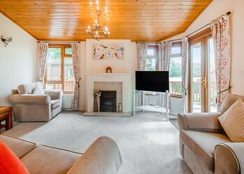 Foxglove 4 - Pen-y-Garth Lodges, Bala,