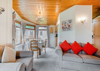 Foxglove 4 - Pen-y-Garth Lodges, Bala,