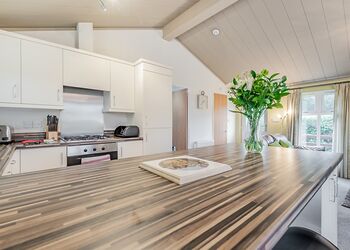 Foxglove 4 - Pen-y-Garth Lodges, Bala,