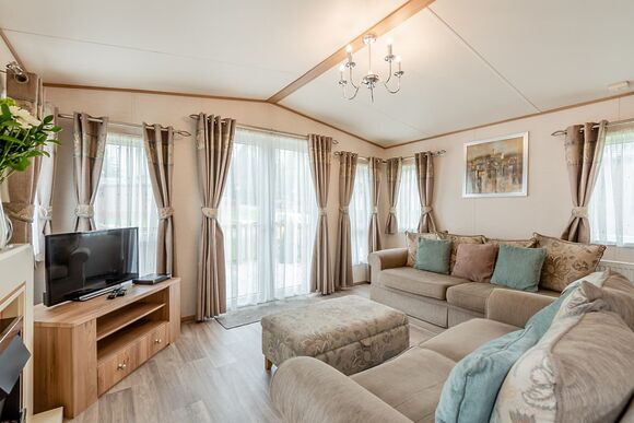 Foxglove 5 Platinum - Pen-y-Garth Lodges, Bala,