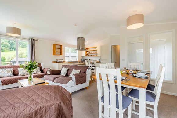 Foxglove 6 Platinum - Pen-y-Garth Lodges, Bala,