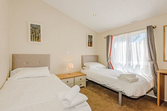 Typical Foxglove 4 Platinum Plus