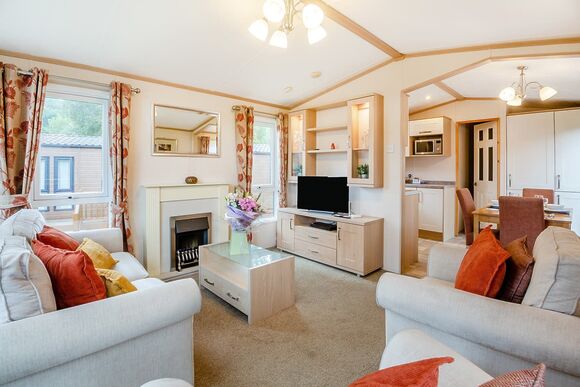 Buttercup 4 Pet - Pen-y-Garth Lodges, Bala,