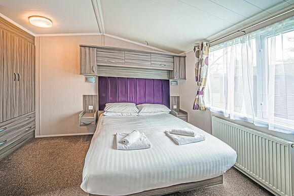 Foxglove 4 Moselle Pet - Pen-y-Garth Lodges, Bala,