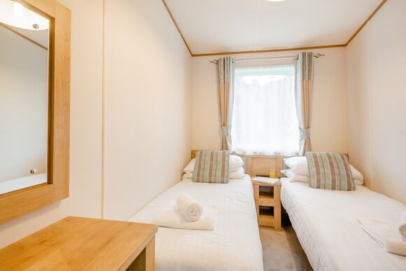 Foxglove 4 Platinum Pet - Pen-y-Garth Lodges, Bala,
