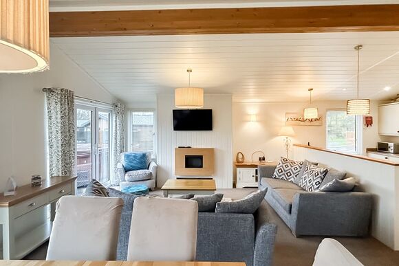 Foxglove 6 Pet - Pen-y-Garth Lodges, Bala,