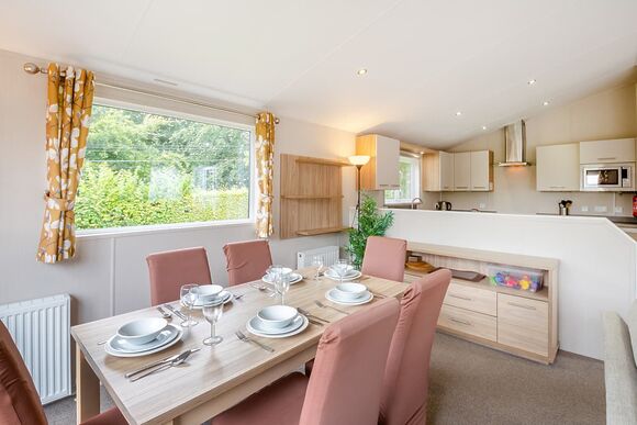 Foxglove 6 Platinum Pet - Pen-y-Garth Lodges, Bala,