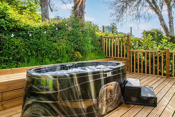 Saltbox Barn Lodges - Pen-y-Garth Lodges, Bala,