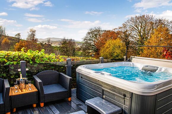 Lliw - Pen-y-Garth Lodges, Bala,