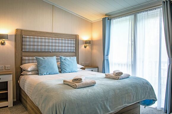 Tryweryn - Pen-y-Garth Lodges, Bala,