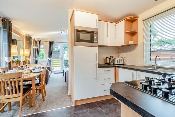 Buttercup 4 - Pen-y-Garth Lodges, Bala,