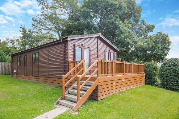 Buttercup 6 - Pen-y-Garth Lodges, Bala,