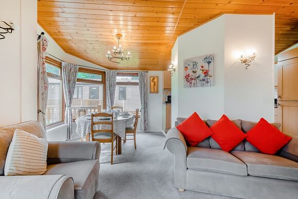 Foxglove 4 - Pen-y-Garth Lodges, Bala,