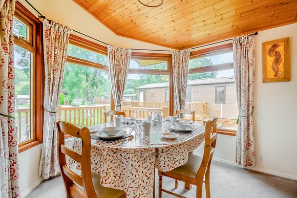 Foxglove 4 - Pen-y-Garth Lodges, Bala,