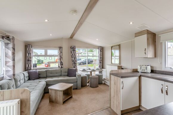 Bronze Caravan with parking - Eyemouth, Eyemouth, Berwickshire