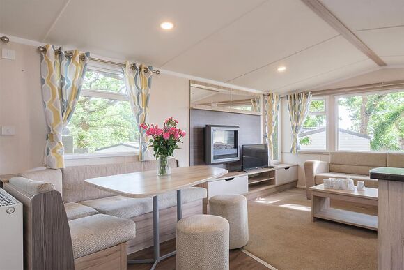 Silver Caravan with parking 6 - Eyemouth, Eyemouth, Berwickshire