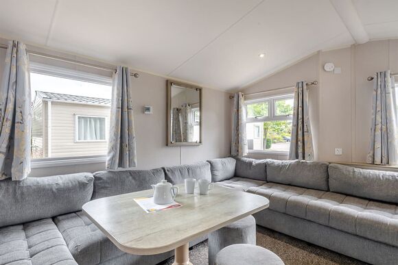 Silver Caravan with parking - Eyemouth, Eyemouth, Berwickshire