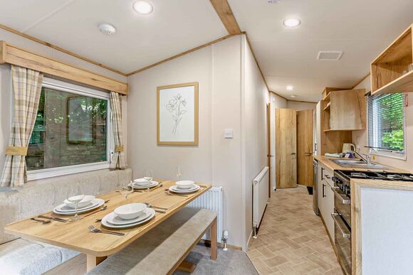Bronze 2 Bedroom Caravan, Sleeps 4. With parking & decking - Fallbarrow, Bowness-on-Windermere