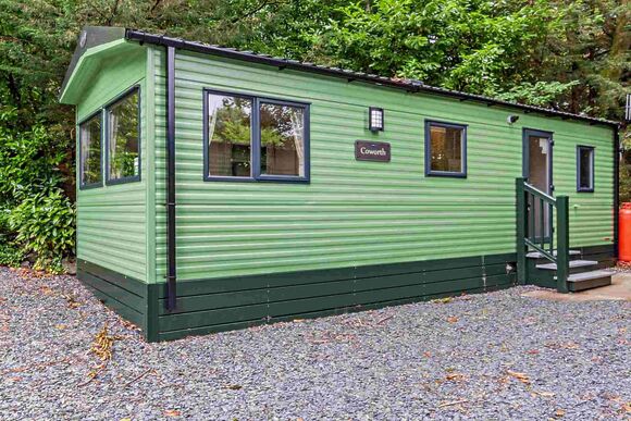 Bronze 2 Bedroom Caravan, Sleeps 4. With parking - Fallbarrow, Bowness-on-Windermere