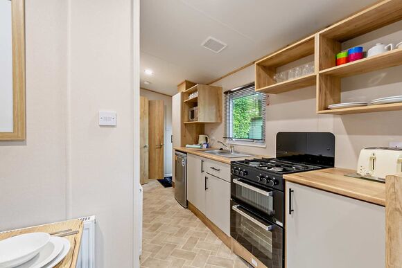Bronze 2 Bedroom Caravan, Sleeps 4. With parking - Fallbarrow, Bowness-on-Windermere