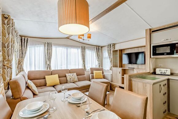 Bronze 2 Bedroom Caravan, Sleeps 6. With parking - Fallbarrow, Bowness-on-Windermere