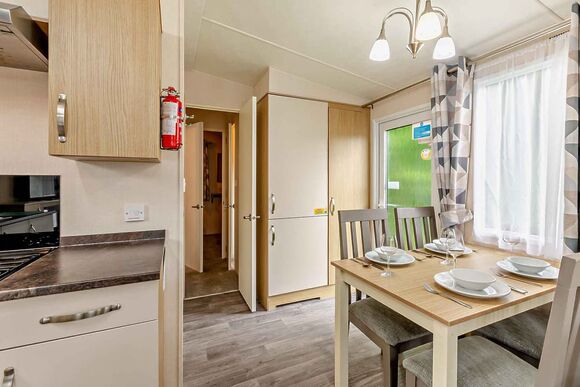 Bronze Premium 2 Bedroom Caravan, Sleeps 6 - Fallbarrow, Bowness-on-Windermere
