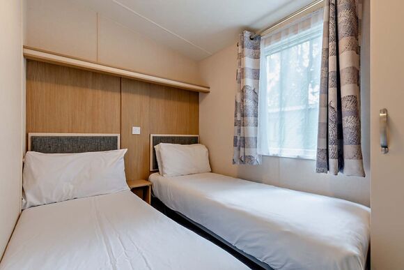 Bronze Premium 2 Bedroom Caravan, Sleeps 6 - Fallbarrow, Bowness-on-Windermere