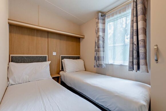 Bronze Premium 2 Bedroom Caravan, Sleeps 6. With parking - Fallbarrow, Bowness-on-Windermere