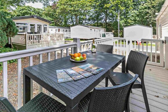 Gold 2 Bedroom Caravan, Sleeps 4. With parking, ensuite & decking, Gold 2 Bedroom Caravan, Sleeps 4. With parking, ensuite & decking P - Fallbarrow, Bowness-on-Windermere