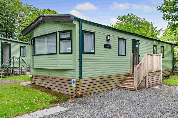 Gold 2 Bedroom Caravan, Sleeps 6. With parking & decking - Fallbarrow, Bowness-on-Windermere