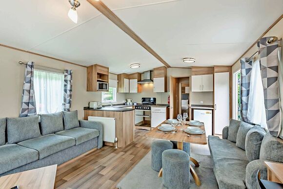 Gold 2 Bedroom Caravan, Sleeps 6. With parking - Fallbarrow, Bowness-on-Windermere