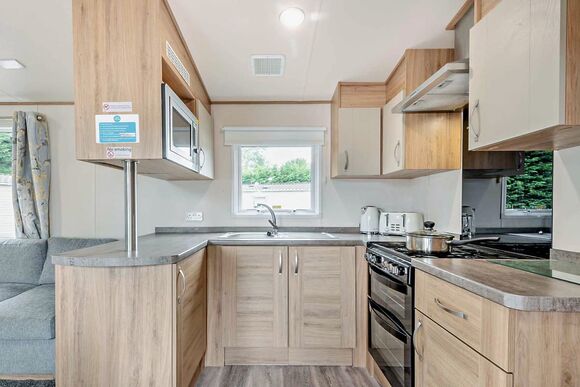 Gold 3 Bedroom Caravan, Sleeps 8. With parking P, Gold 3 Bedroom Caravan, Sleeps 8. With parking - Fallbarrow, Bowness-on-Windermere