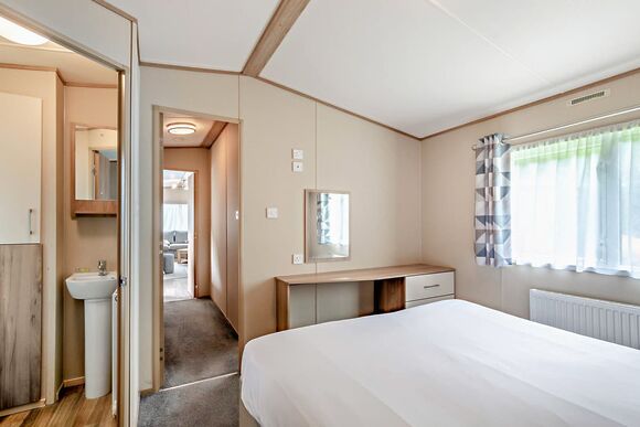 Gold Premium 2 Bedroom Caravan, Sleeps 6. With parking & decking - Fallbarrow, Bowness-on-Windermere