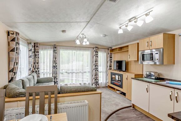 Gold Premium 2 Bed Caravan, Sleeps 6. With parking, ensuite & decking - Fallbarrow, Bowness-on-Windermere
