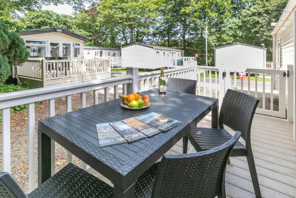Gold Premium 3 Bed Caravan, Slps 8. With parking, ensuite & decking, Gold Premium 3, Slps 8, parking, ensuite & decking P - Fallbarrow, Bowness-on-Windermere